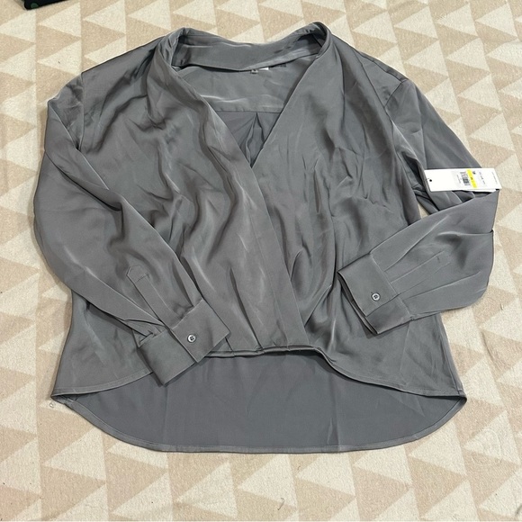 Calvin Klein faux wrap point collar vneck top - Picture 1 of 2
